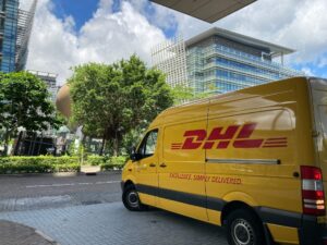 DHL — международная компания экспресс-доставки грузов и документов, лидер мирового логистического рынка.