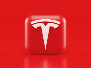 Tesla - американский производитель электро-автомобилей